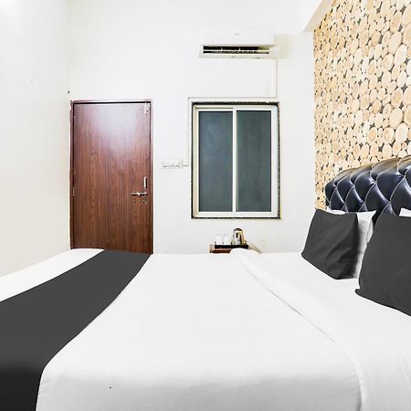 Hotel O Royal Galaxy كوتا المظهر الخارجي الصورة