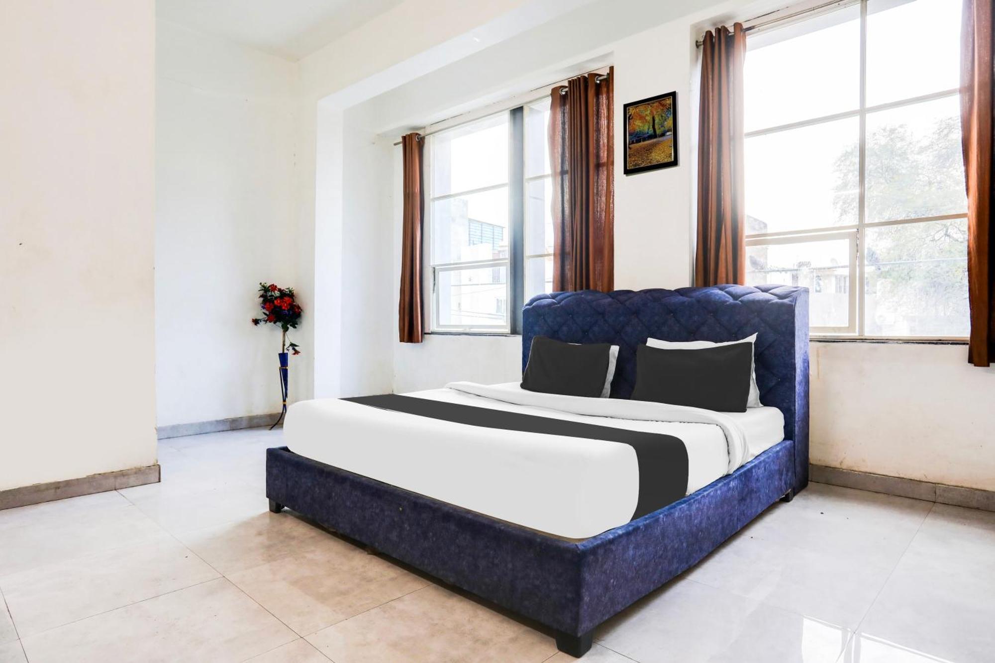Hotel O Royal Galaxy كوتا المظهر الخارجي الصورة