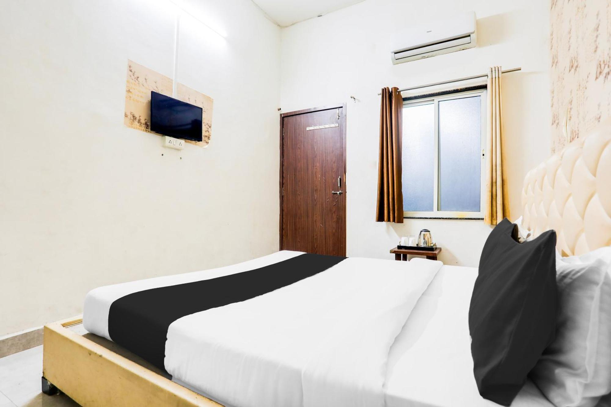 Hotel O Royal Galaxy كوتا المظهر الخارجي الصورة