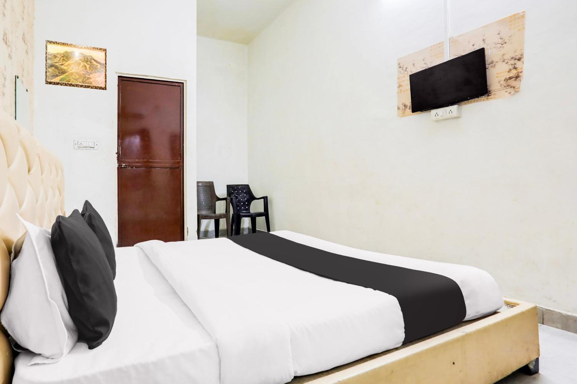 Hotel O Royal Galaxy كوتا المظهر الخارجي الصورة