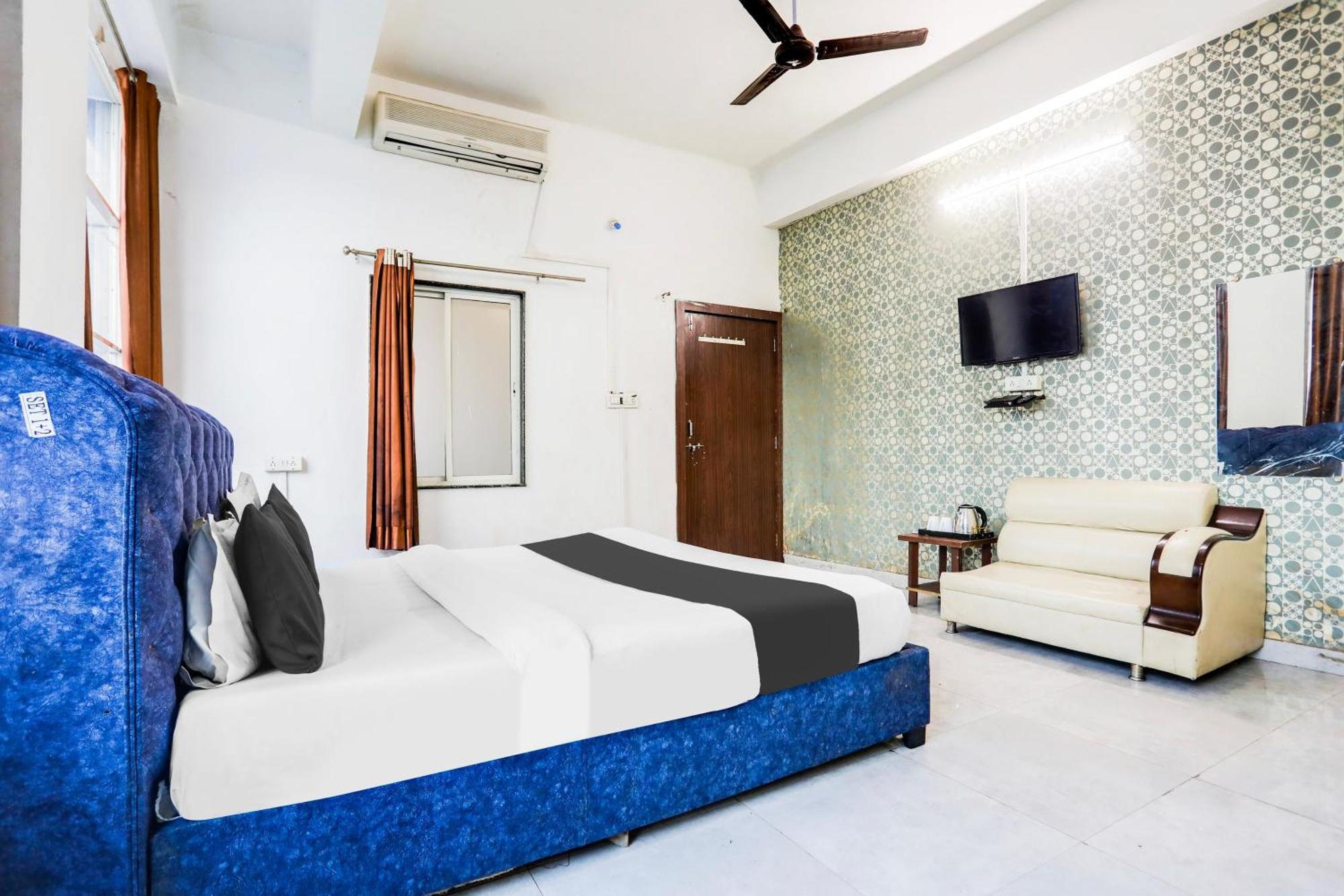 Hotel O Royal Galaxy كوتا المظهر الخارجي الصورة